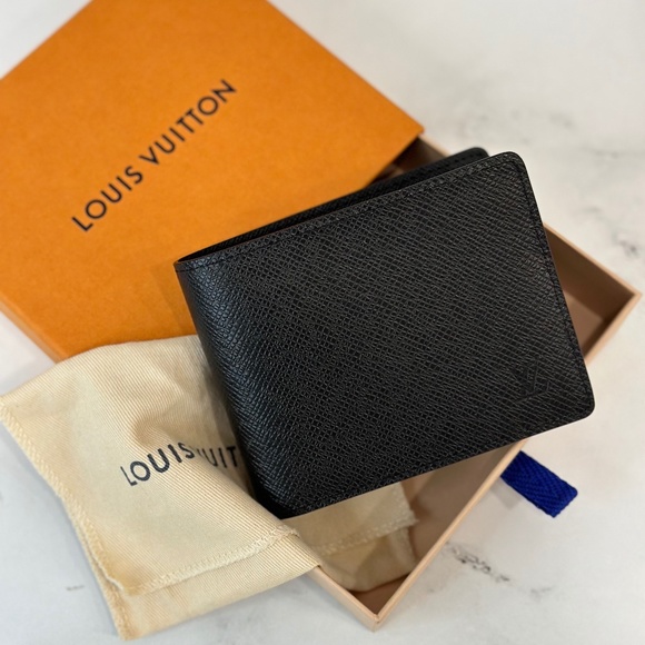 LOUIS VUITTON MULTIPLE WALLET M30531 - Picture 1 of 5